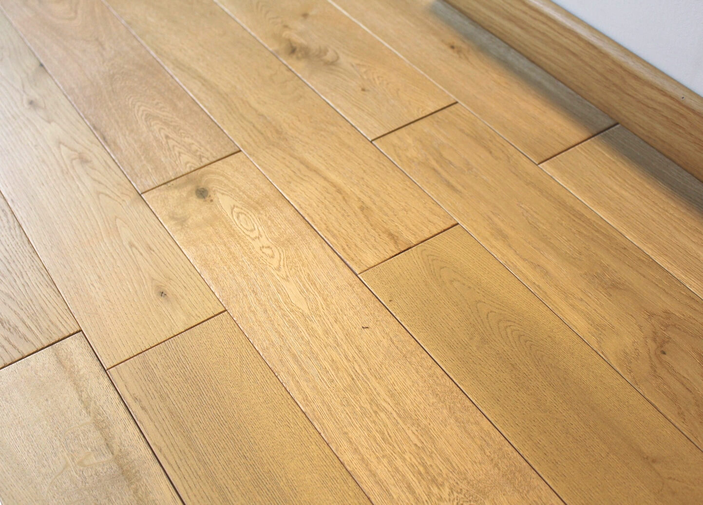 parquet massif chene parquet ch 234 ne massif dor 233 finition miel lames de 120 mm parquet massif chene parquet ch 234 ne massif dor 233 finition miel lames de 120 mm