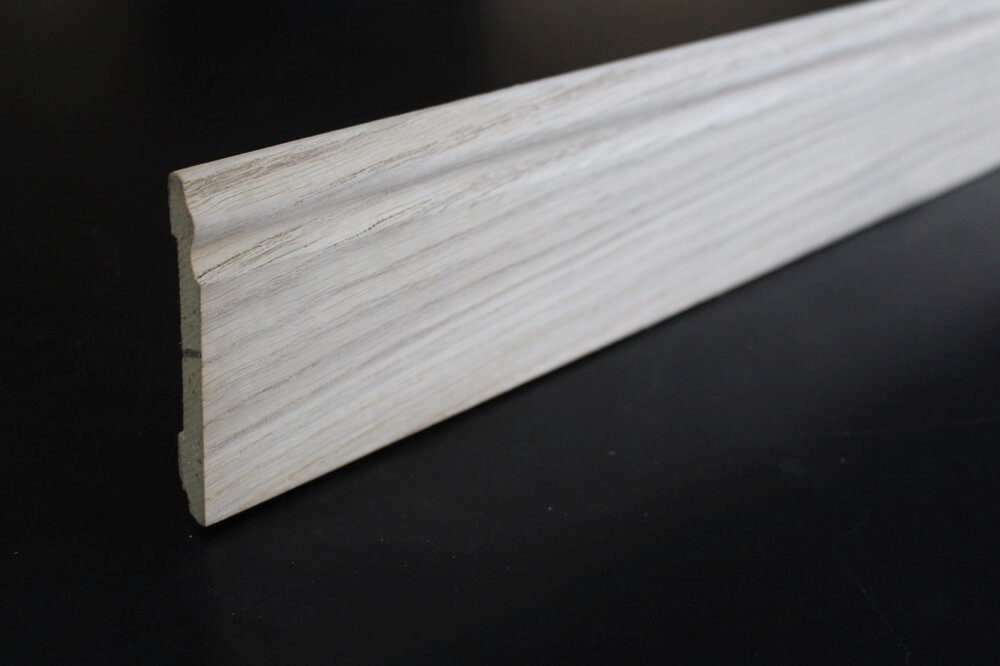 plinthe stylisee 13x100 chene 5