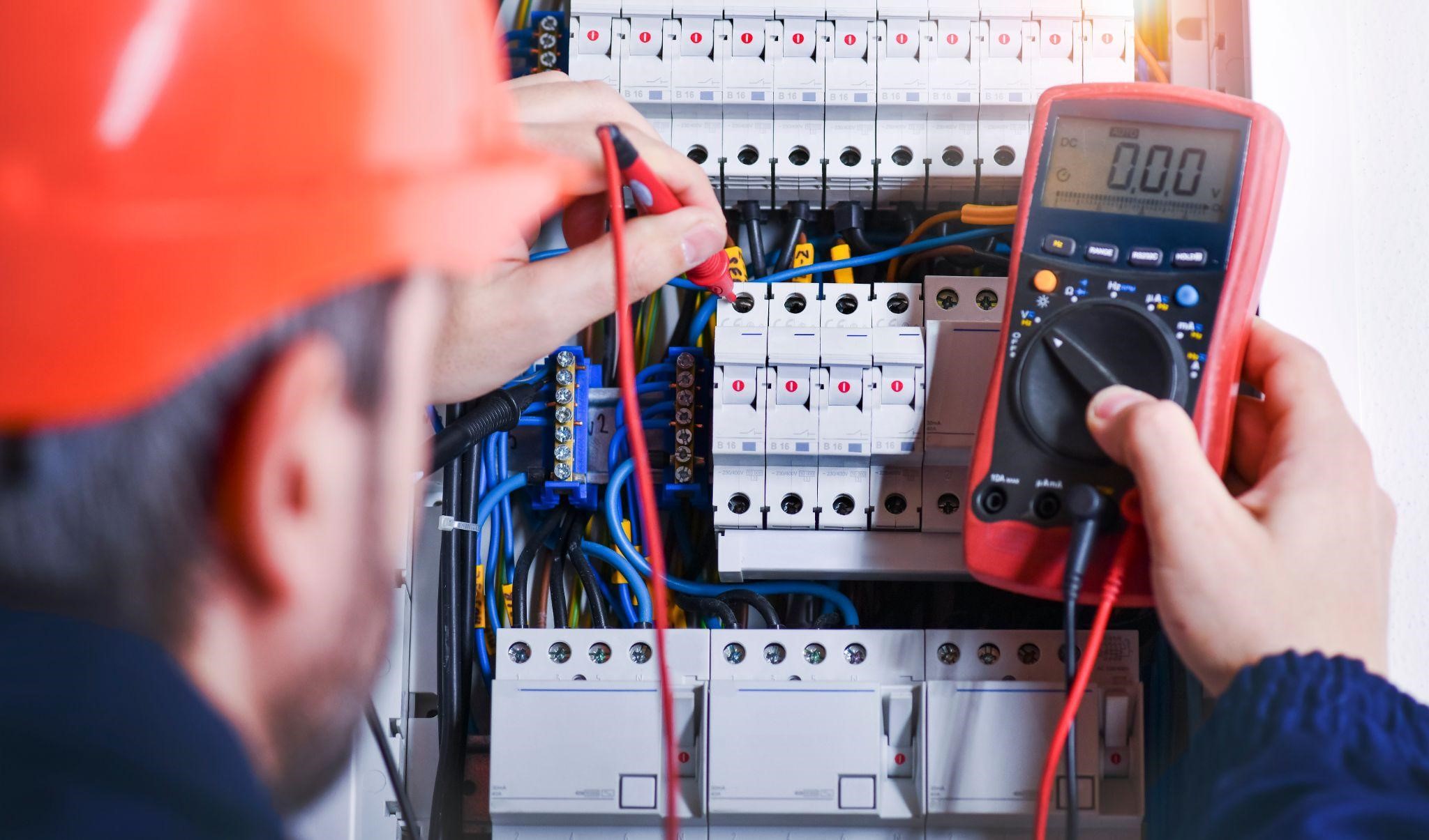 Mise en service de l'électricité après des travaux de rénovation